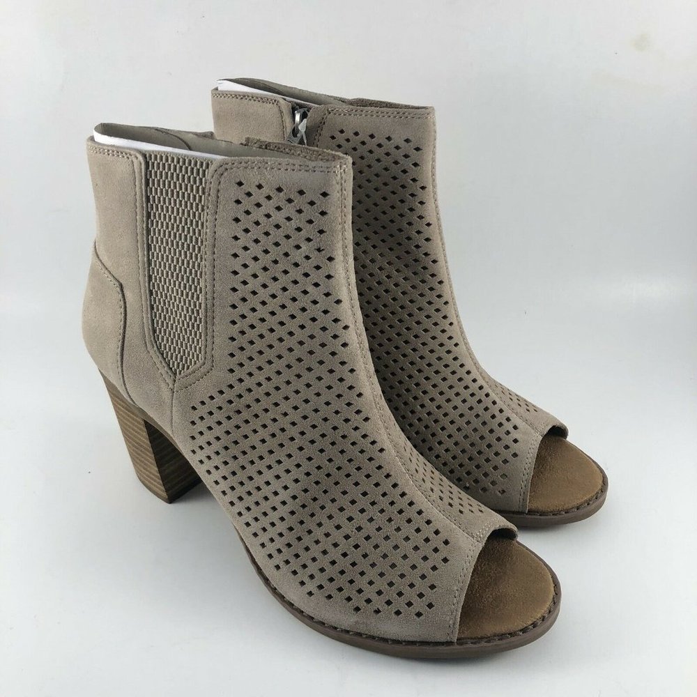TOMS Women's Majorca Peep Toe Fashion Boot Desert